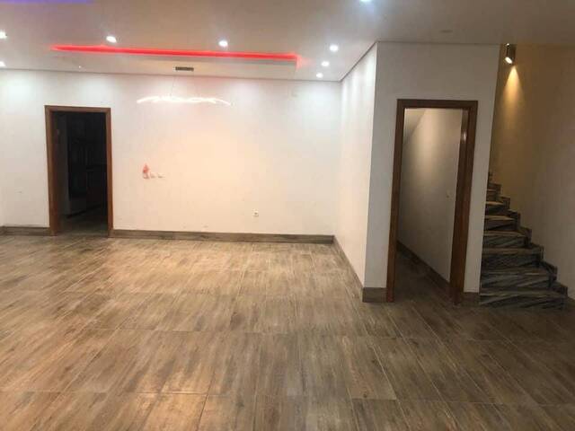 #27 - Casa para Arrendamento em Maputo - Maputo